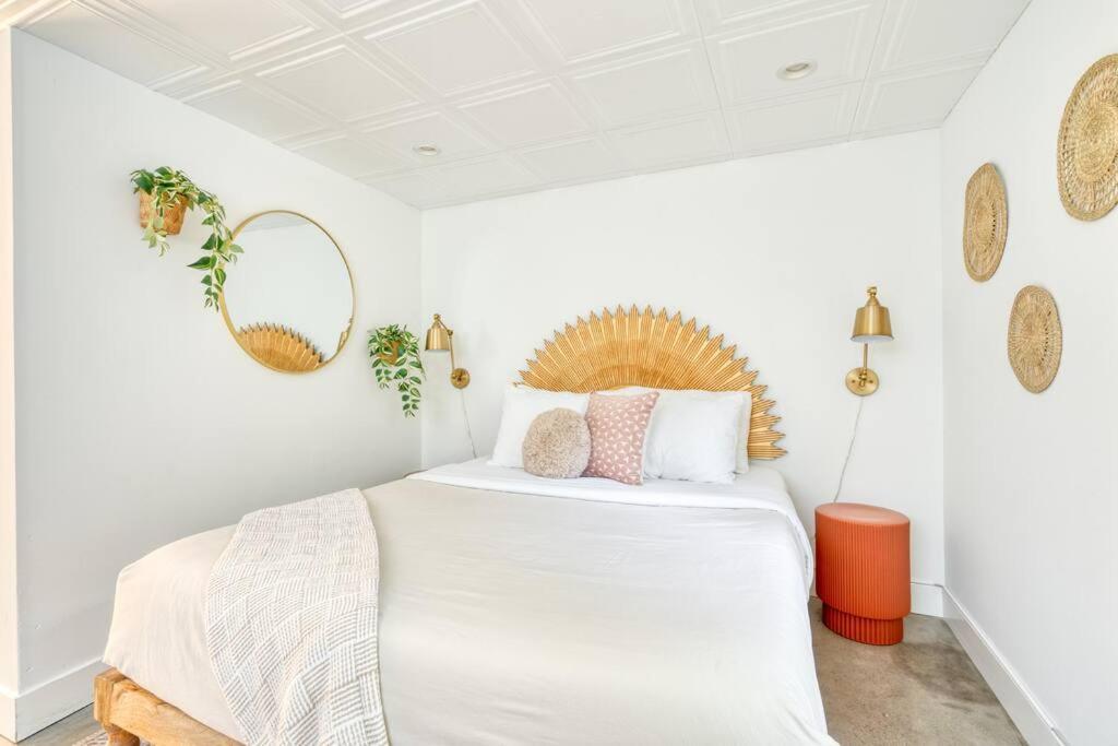 Apartment Collection - Budget-friendly Basement Hideaway - 91 Walkscore Portland